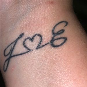 Meet your Posher, Carrie